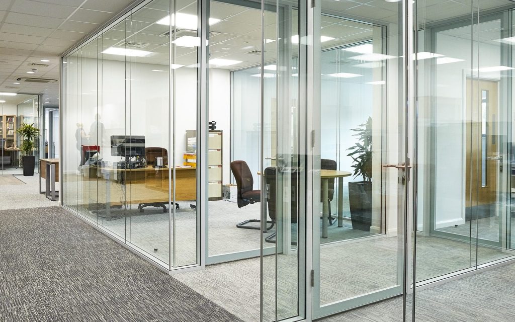 Selecting The Best Glass Partitions For Your Offices